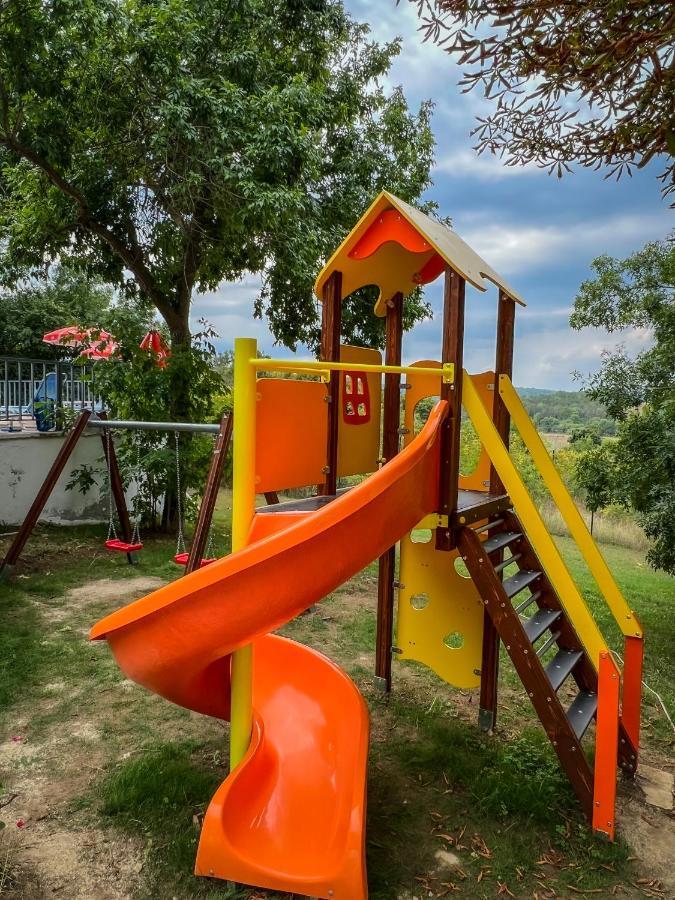 Rilena Hotel Китен Экстерьер фото